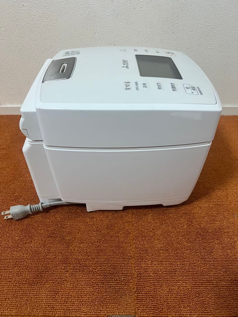 16　美品 三菱 2024年製 IHジャー炊飯器 NJ-VW10F-W