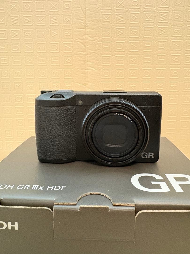 【美品】RICOH GR IIIx HDF 長期3年保証　おまけ付き