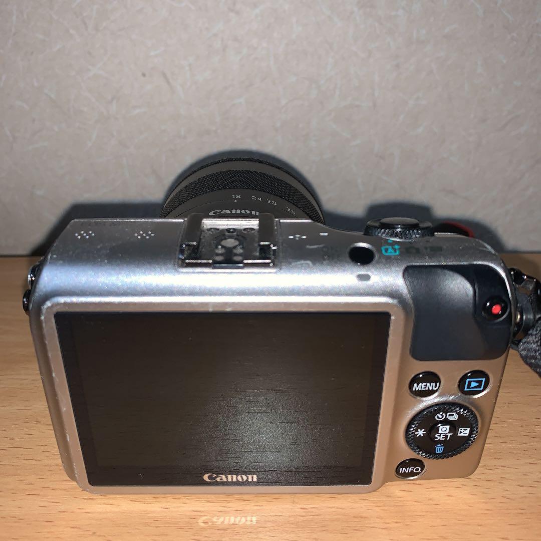 ＜Canon＞一眼レフカメラ　首紐付き！