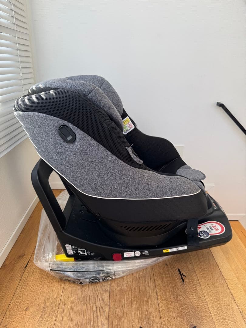 美品！クルリラプラス チャイルドシート 回転式　ISOFIX