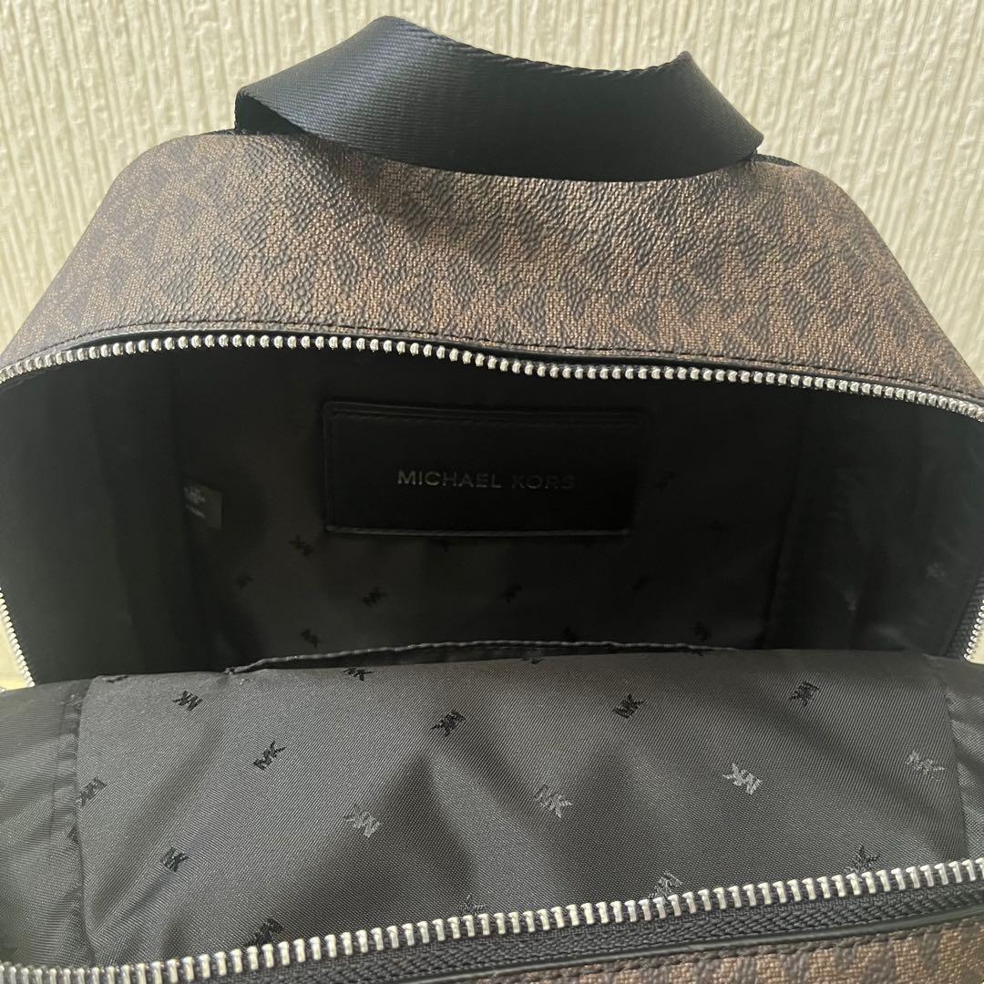 マイケルコース　ショルダーバック