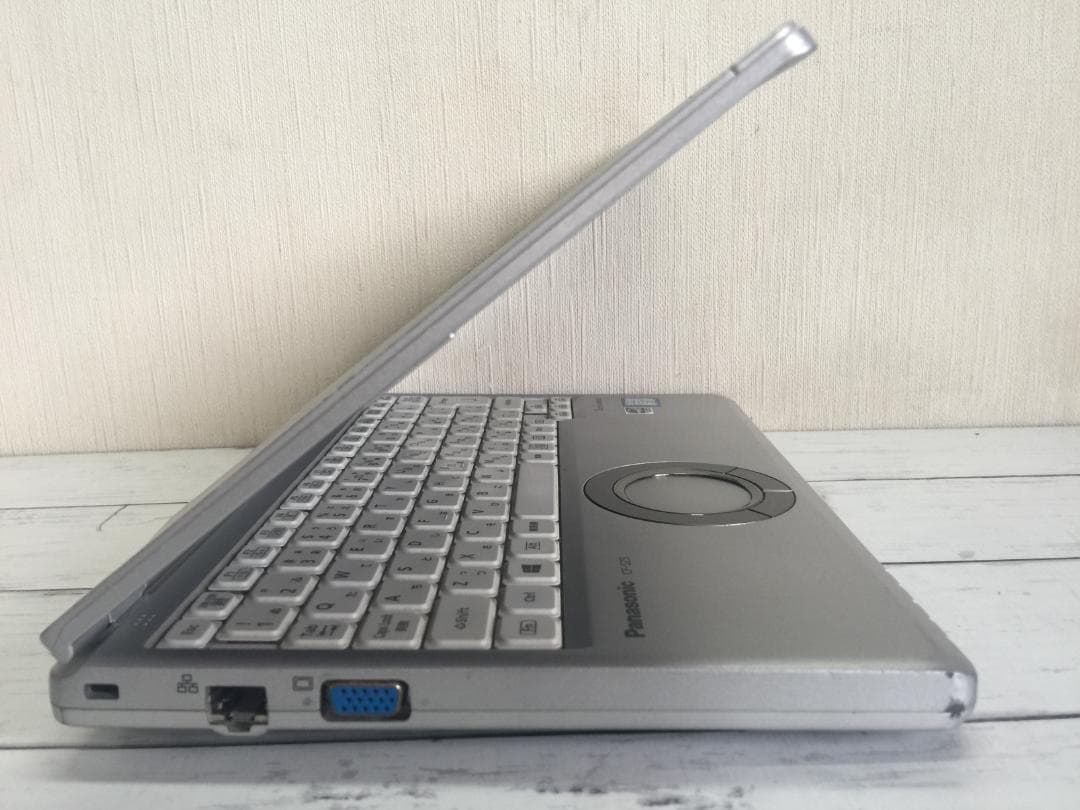 パナソニック CF-SZ5 12.1型高解像度 軽量コンパクト ノートパソコン