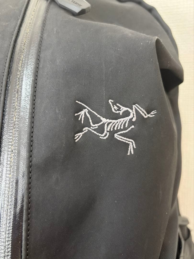 【廃盤】ARC’TERYX アークテリクス Arro 16 ブラック リュック