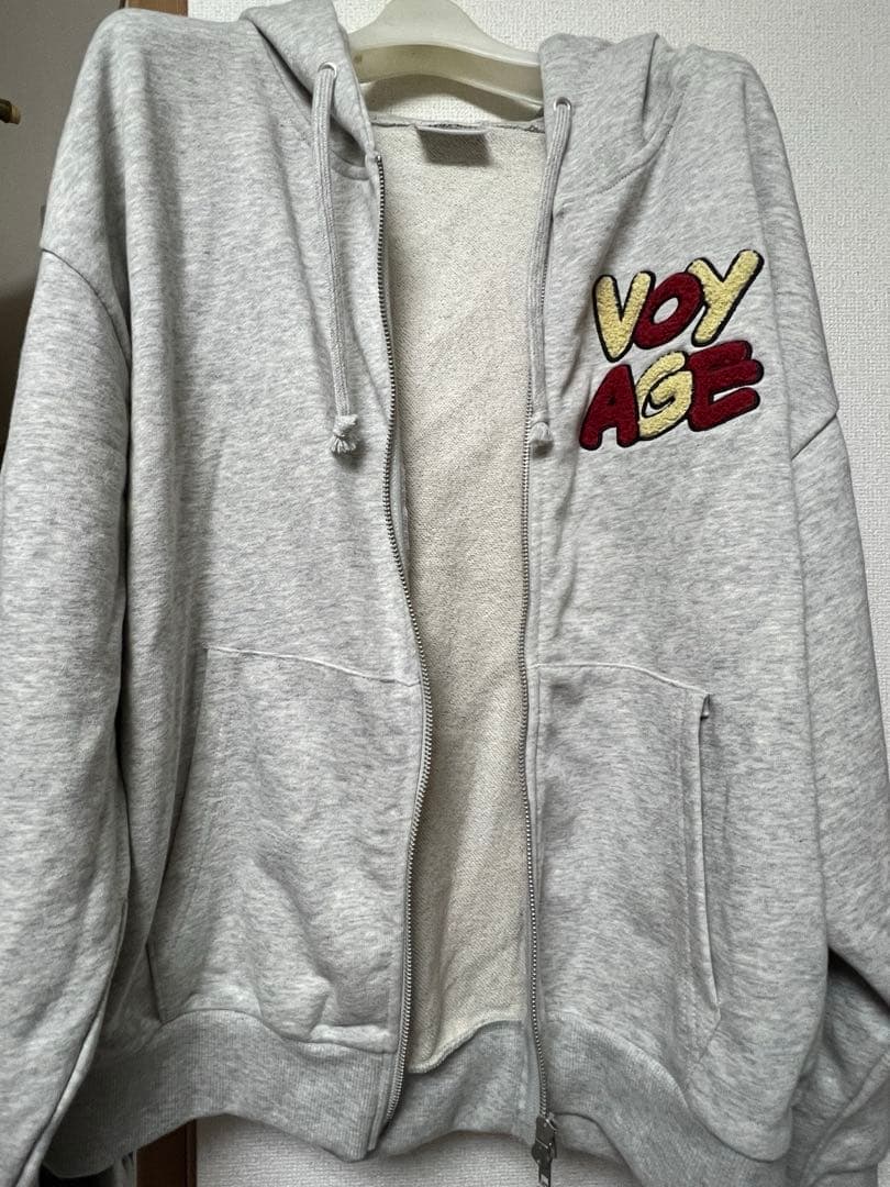 VoyAGEダブルジップパーカー