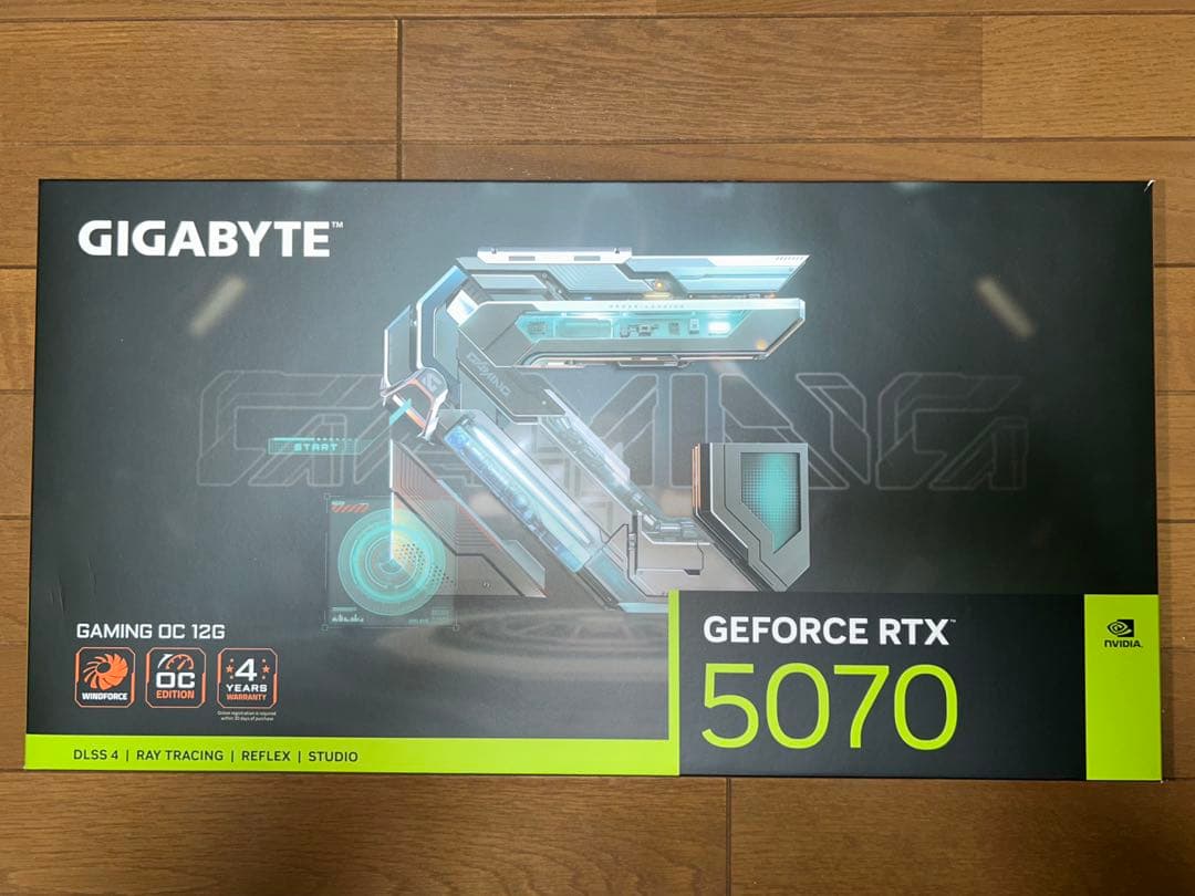 ⭐︎美品⭐︎ GIGABYTE RTX 5070 GAMING OC 12G