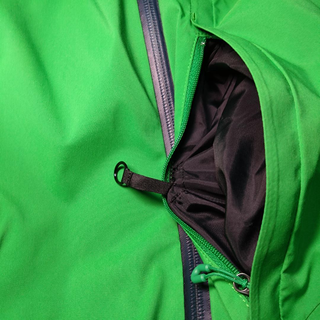 みよちん　ゴールドウィンGOLDWIN　スキーウェア　Ｌサイズ　近年