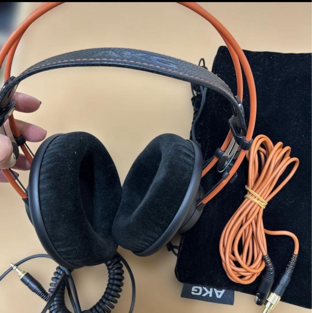 ヘッドホン AKG K712 PRO