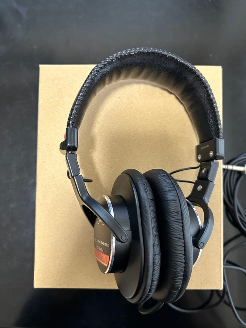 SONY MDR-CD900ST 密閉型スタジオモニターヘッドホン