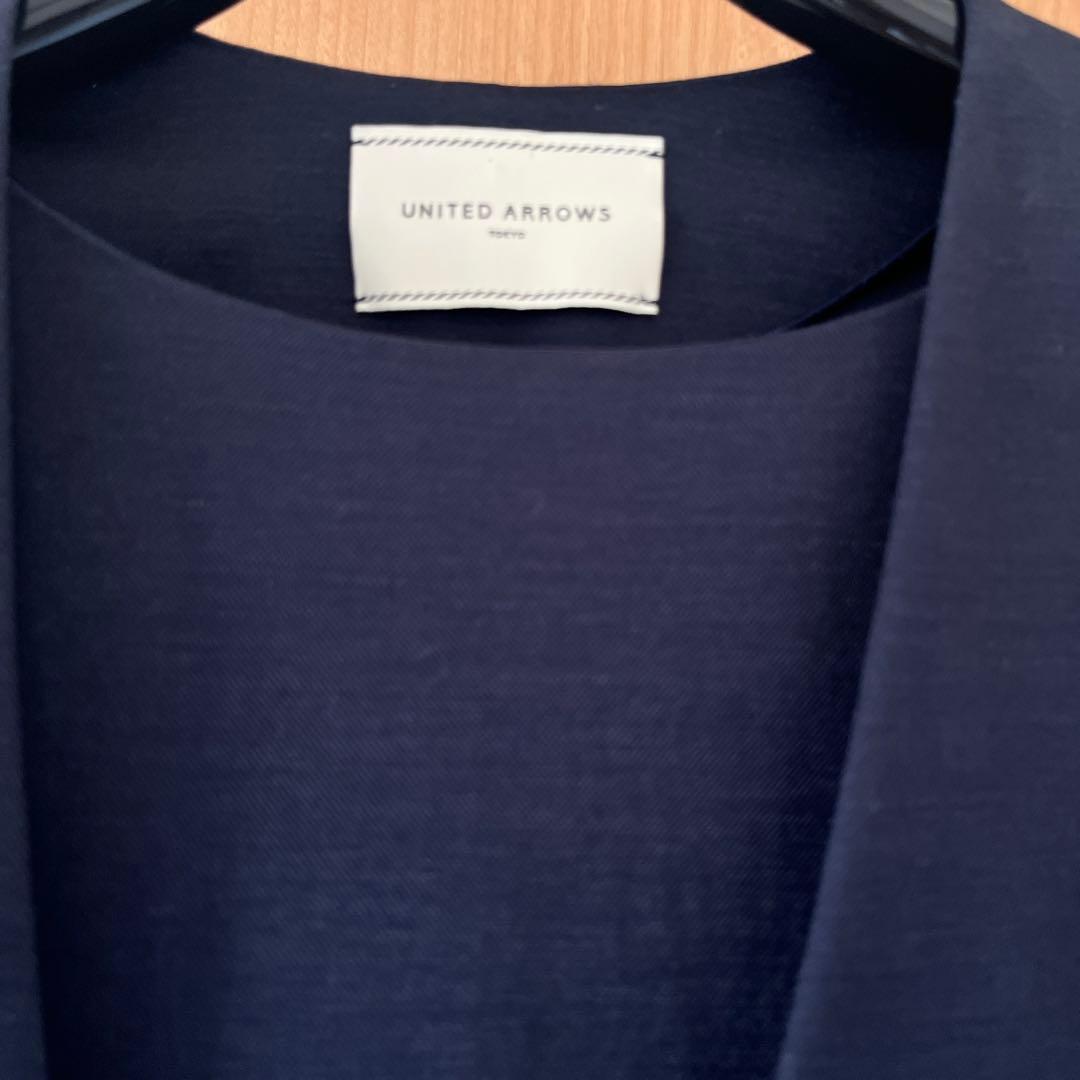 ノーカラーセットアップ