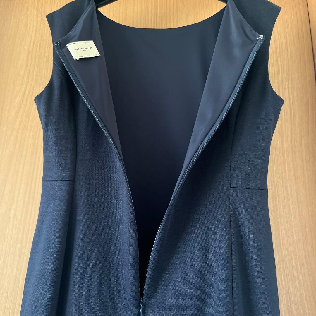 ノーカラーセットアップ