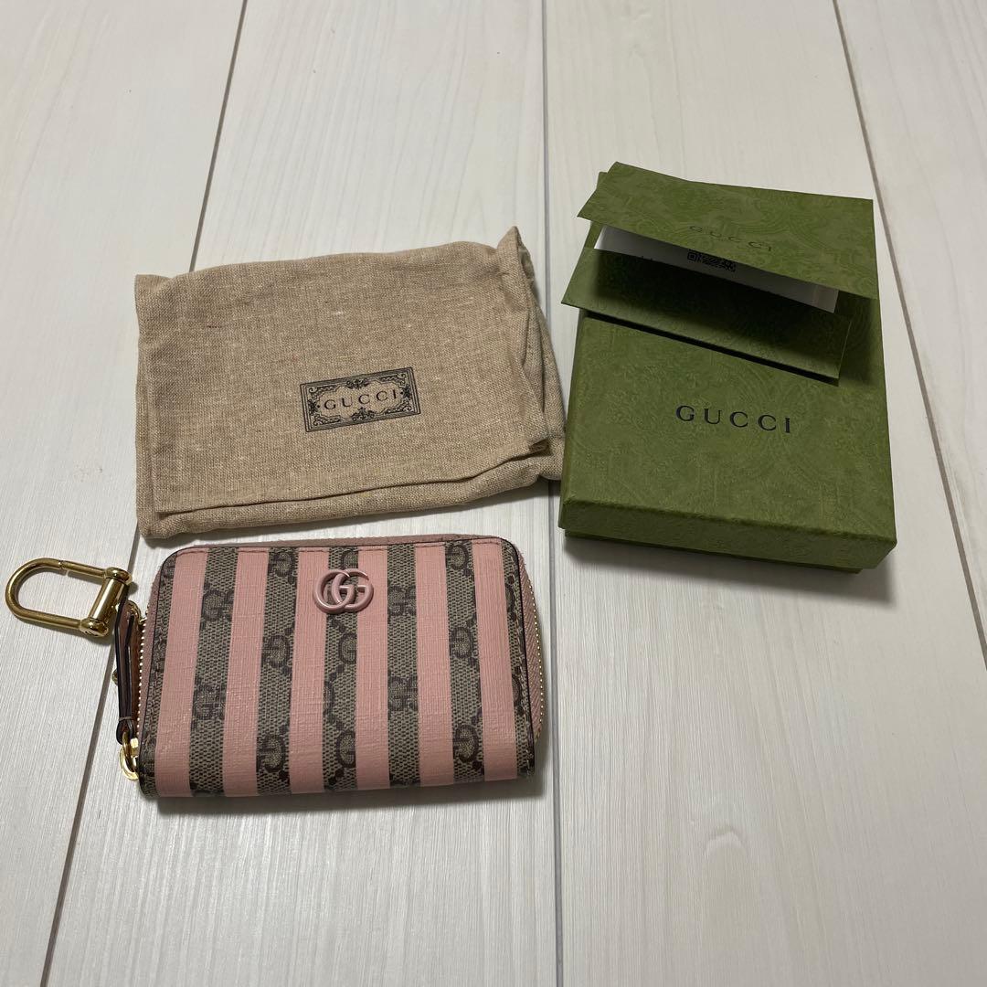 美品グッチ スプリーム ケース ラウンドファスナーキーチェーン レザーレディース