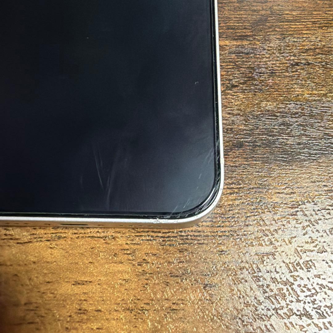 Apple iPhone 13 スターライト　SIMフリー