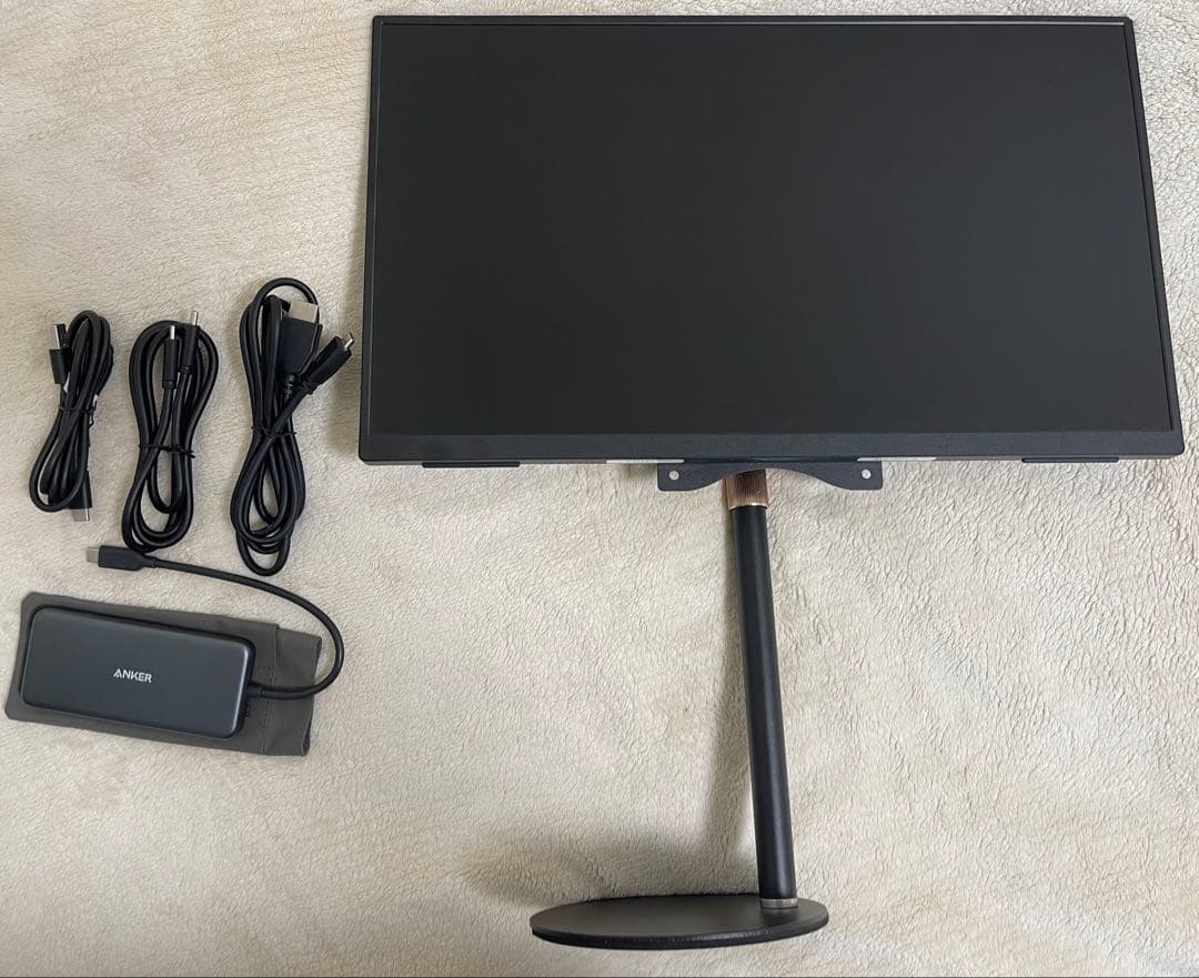 18.5インチ 1080P モニター&Anker PowerExpand 7+1