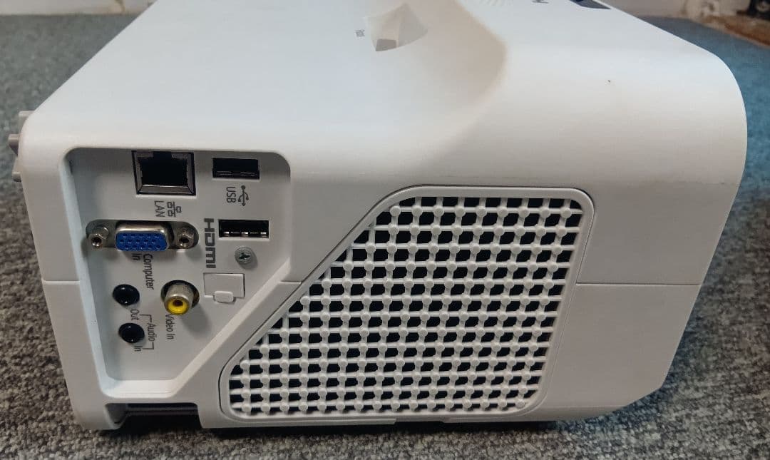 RICOH プロジェクター 本体と付属品