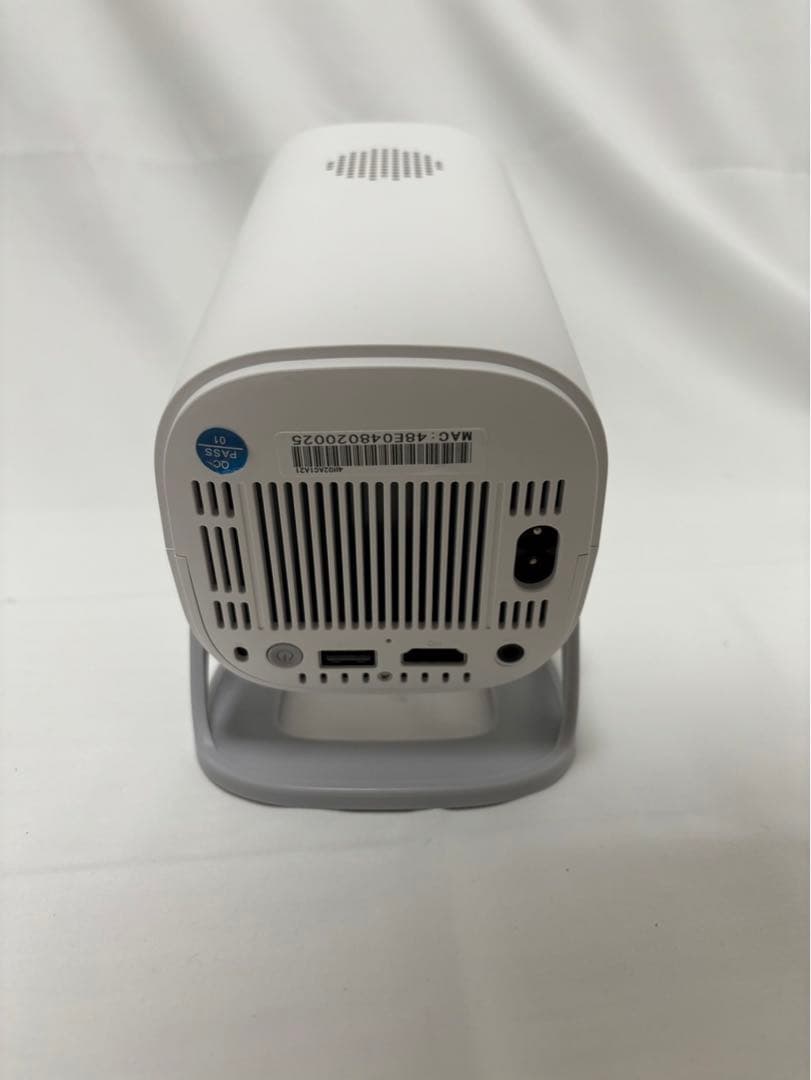 【新品未使用】プロジェクター スクリーン付 小型 Android TV搭載