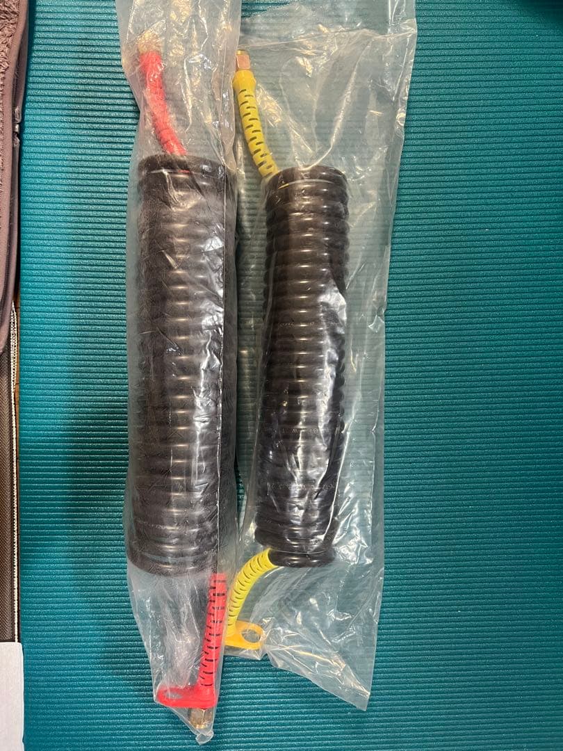 トレーラー　ブレーキ　スパイラルコード　赤　黄色２本セット　海コン　丈夫