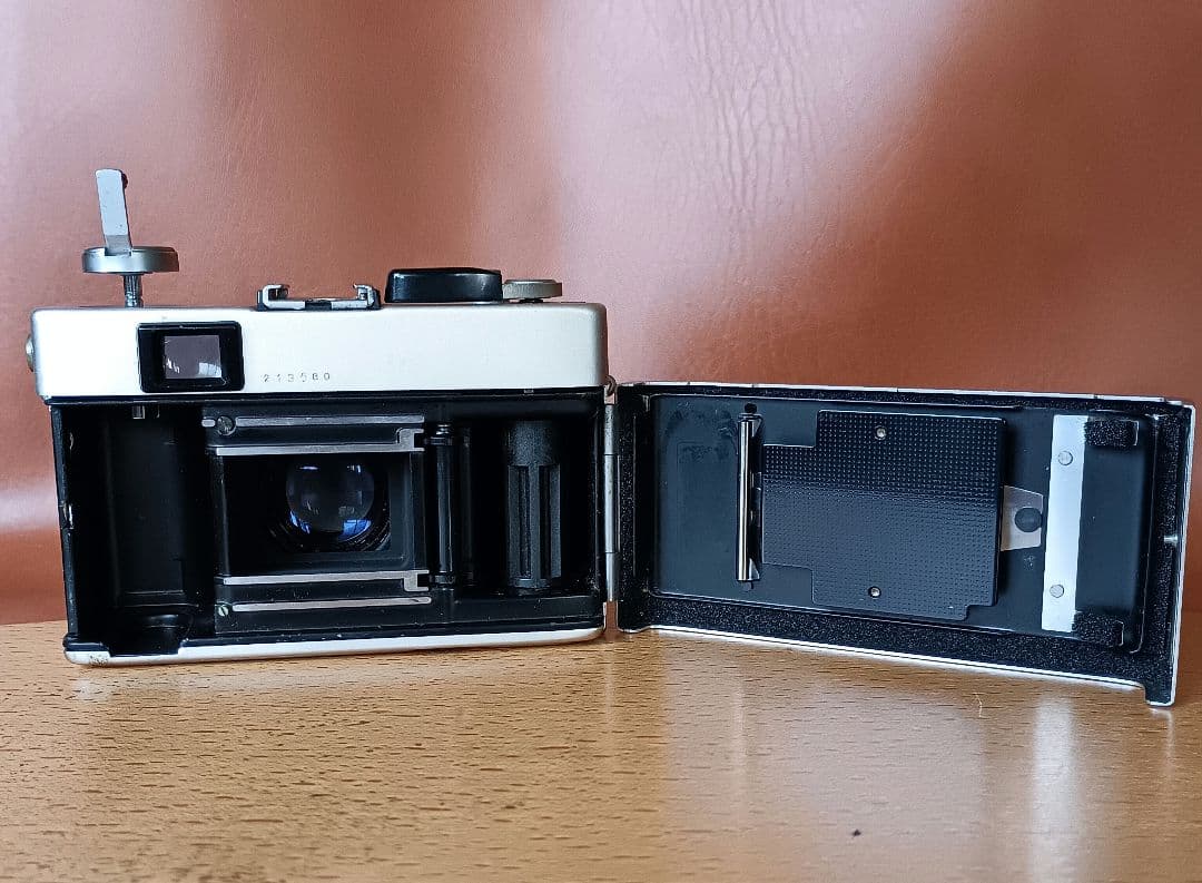 フィルムカメラ【整備、完動品】コニカC35FD