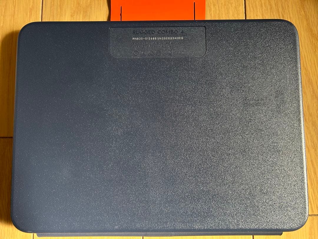 Logitech Rugged Combo 4 iPad (第10世代)