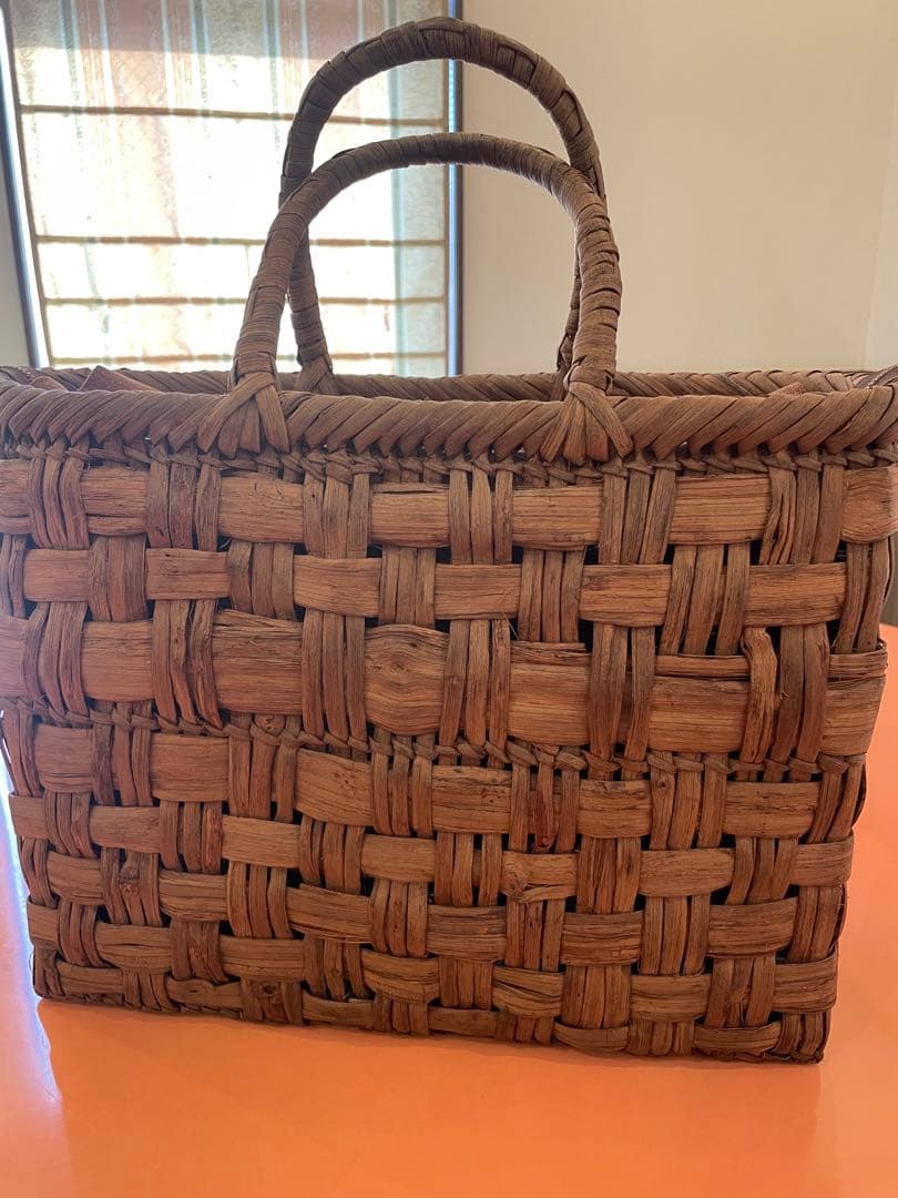 山形産　山葡萄の蔓で編んだバッグ