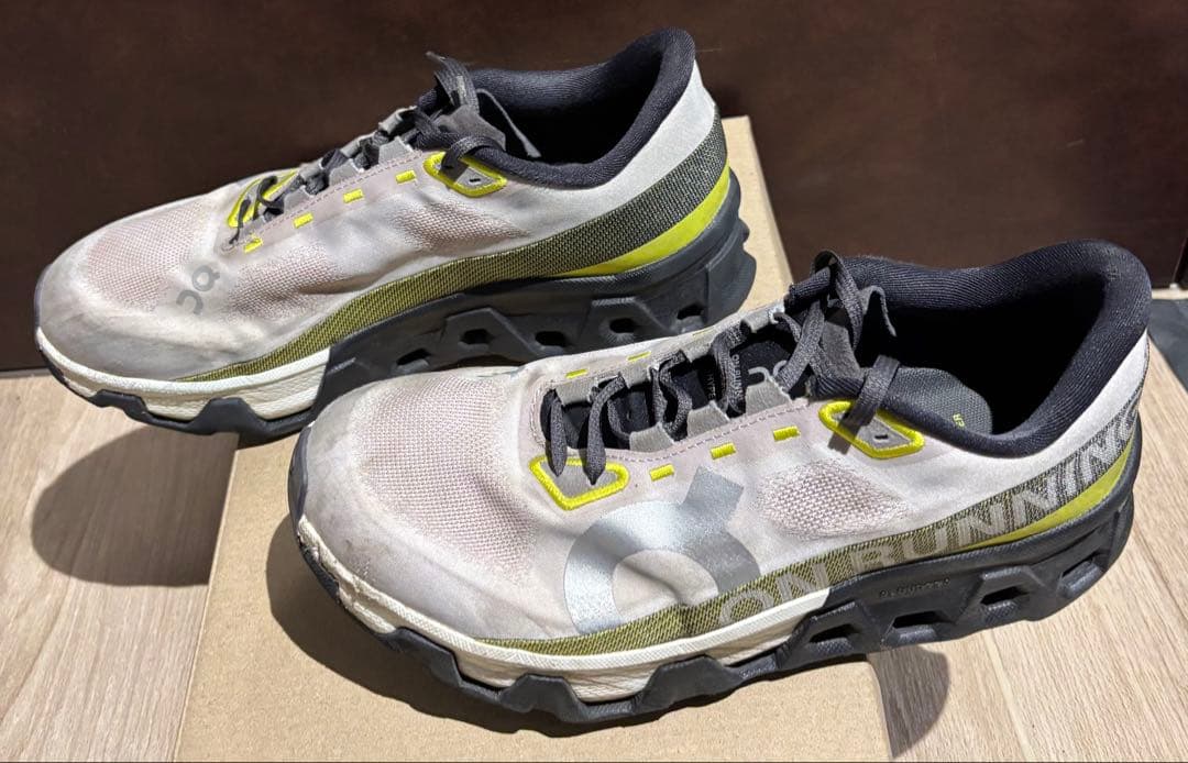 オン　クラウドモンスターハイパー