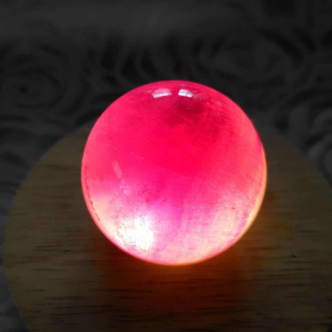 hhkk‼️レア 天然石✨ドラキュラフローライト✨暖色ライトで赤くなる子