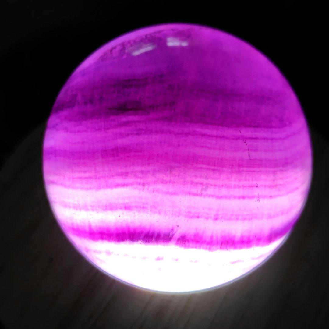 hhkk‼️レア 天然石✨ドラキュラフローライト✨暖色ライトで赤くなる子