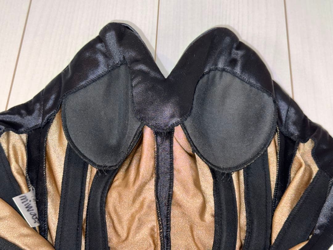 バニーガール コスチューム サテン 黒 アトリエダーム バニースーツ