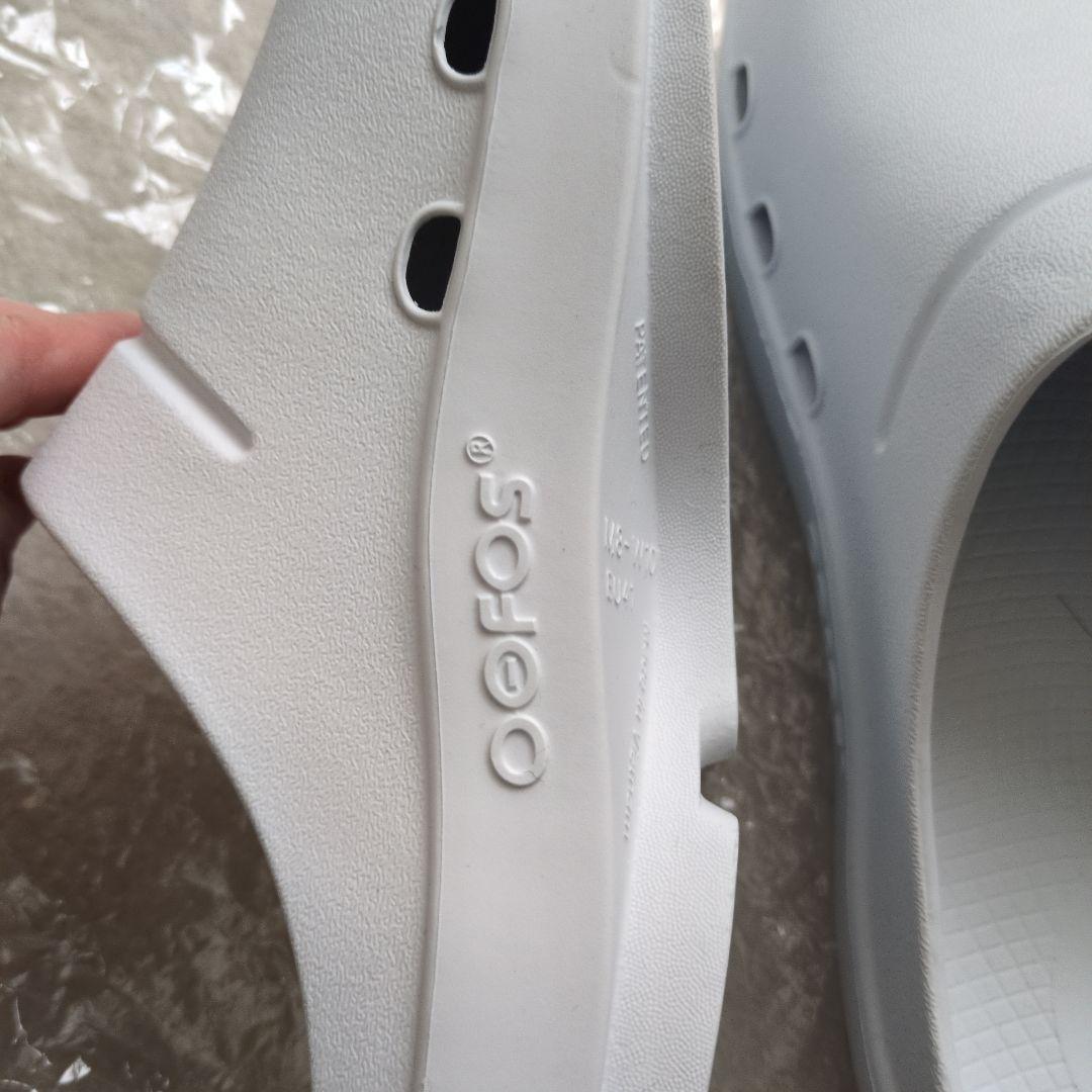 3☆3☆10♪OOFOS リカバリーサンダル