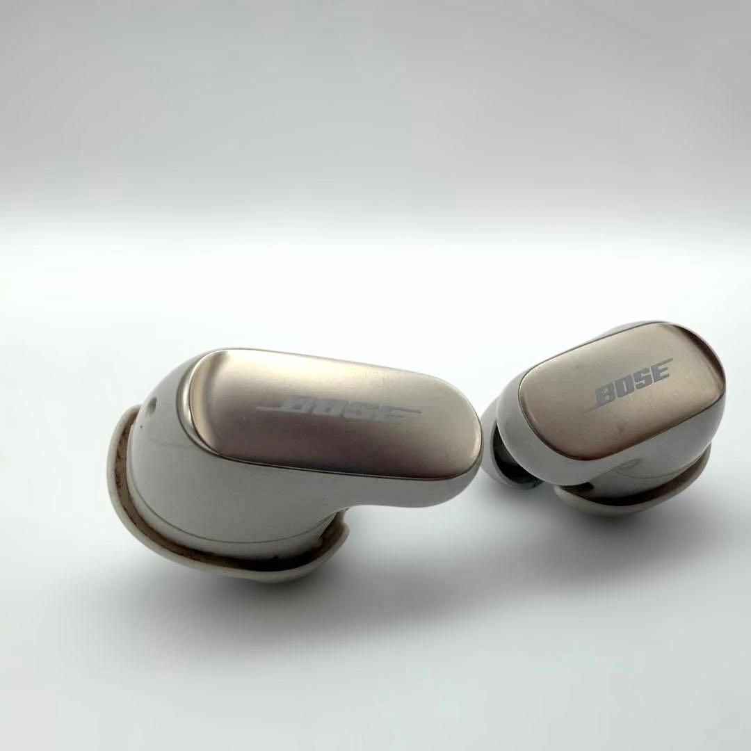 【美品】Bose QuietComfort Ultra Earbuds ホワイト