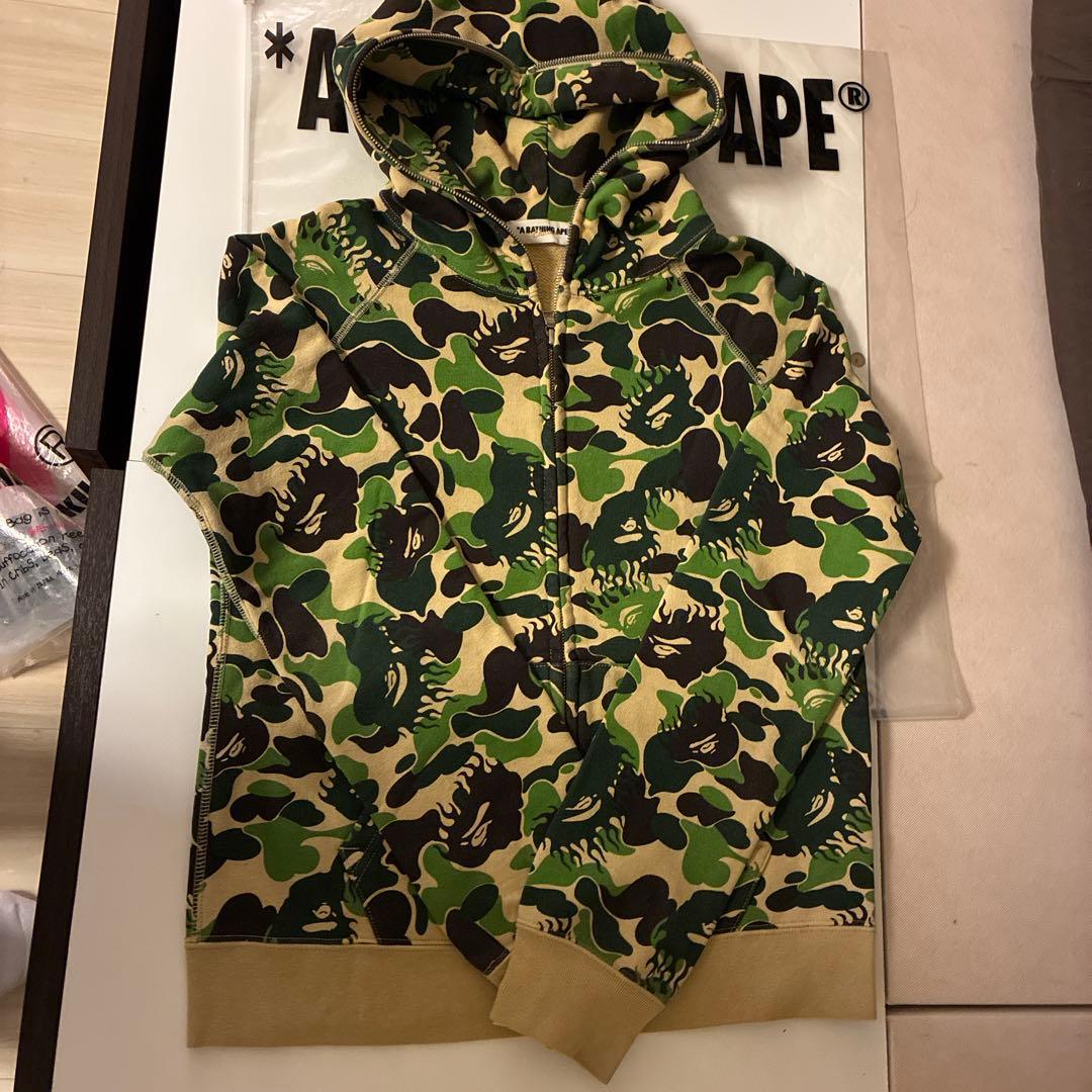 A BATHING APE パーカー　希少ファイヤーカモ