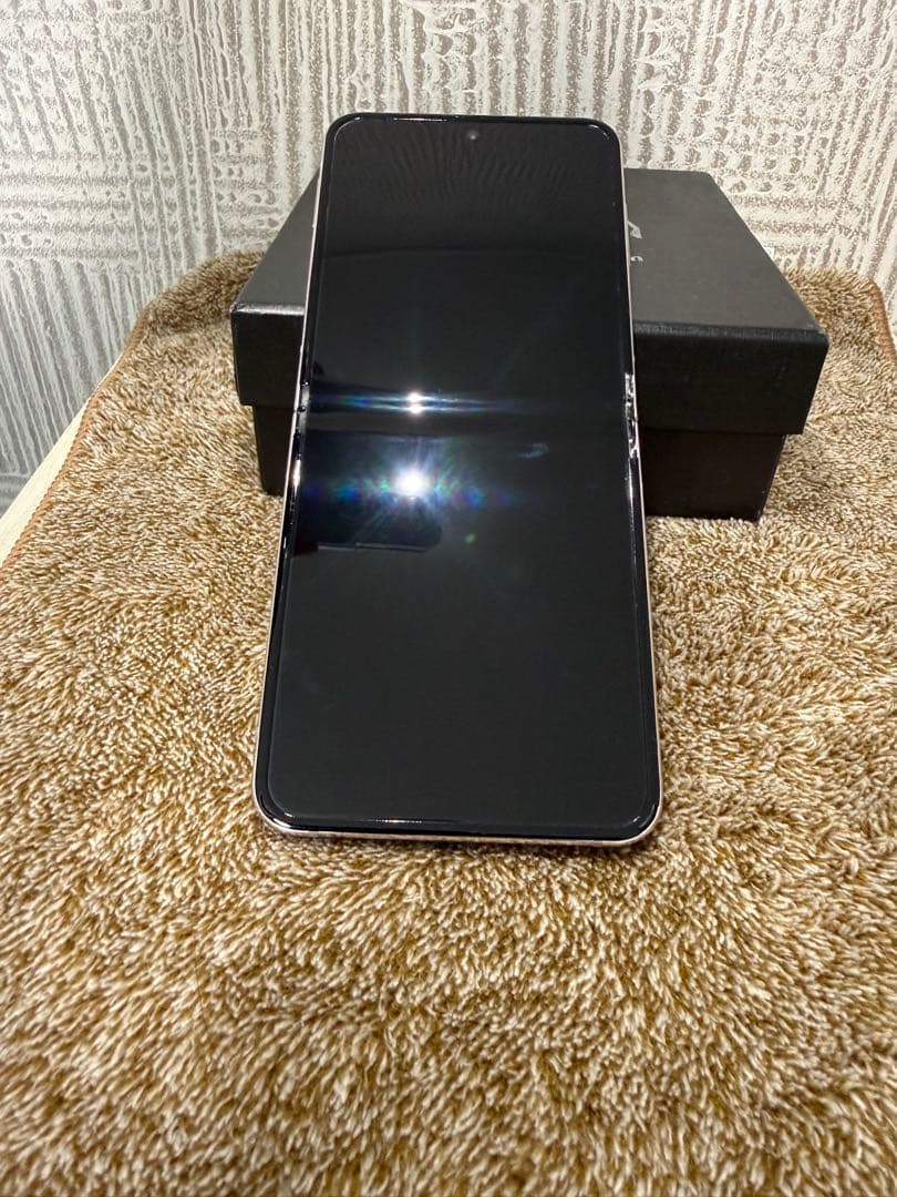 ラ*ル様 [美品]Galaxy Z Flip5 512GB大容量ラベンダーSIM