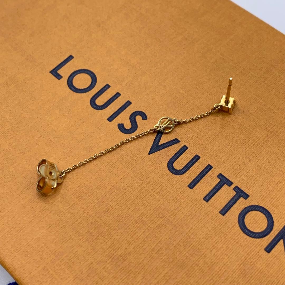 【美品】ルイヴィトン　ピアス　片耳　オシャレ　フープ　チェーン　 M00390