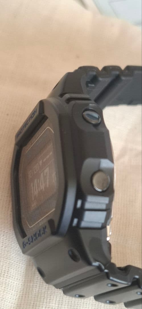 CASIO G-SHOCK DW-H5600-1A2JR スマートウォッチ