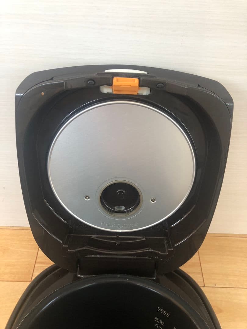 象印 IH炊飯器 NW-VH10