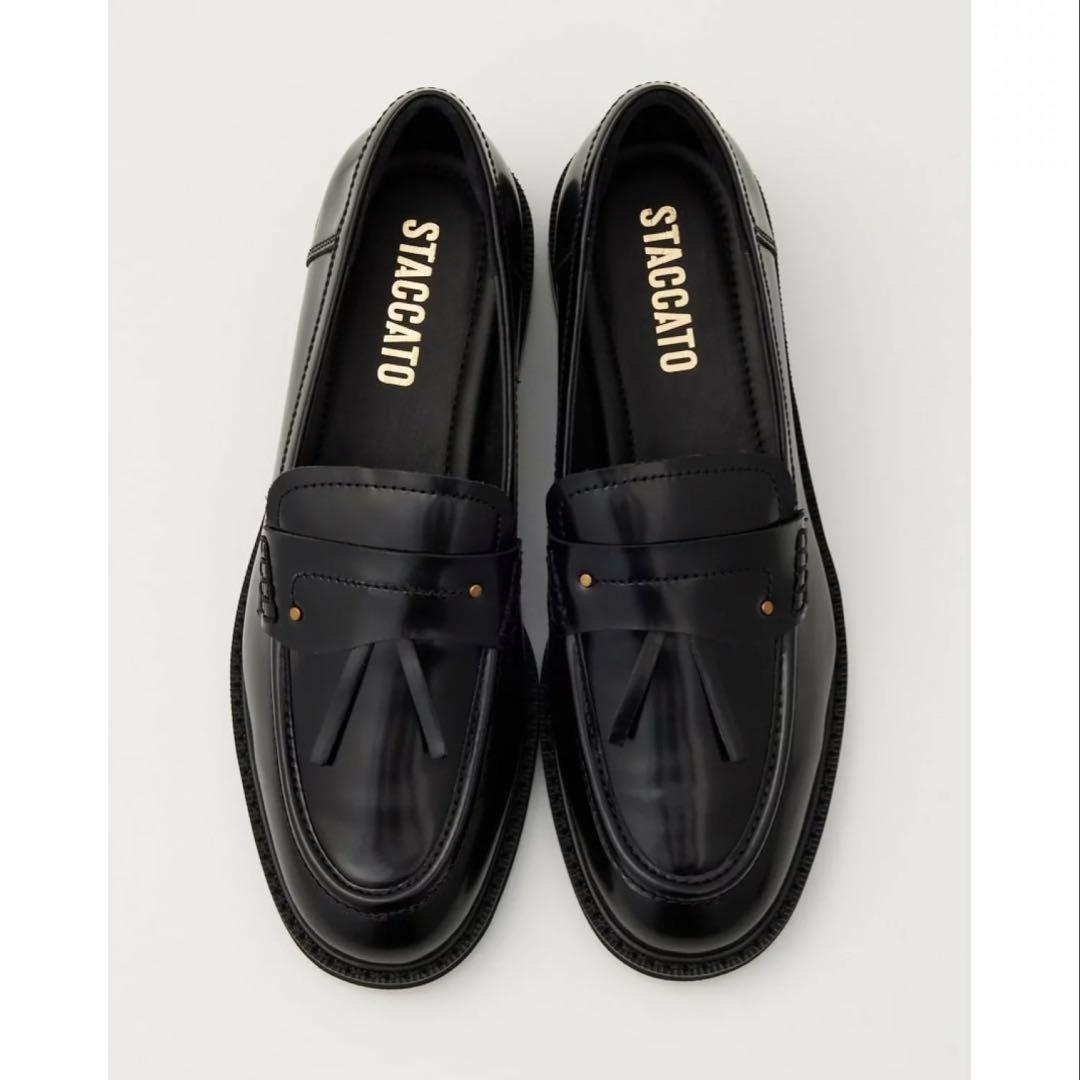 美品　staccato ブラックレザー ローファー　パヌーコンビローファー