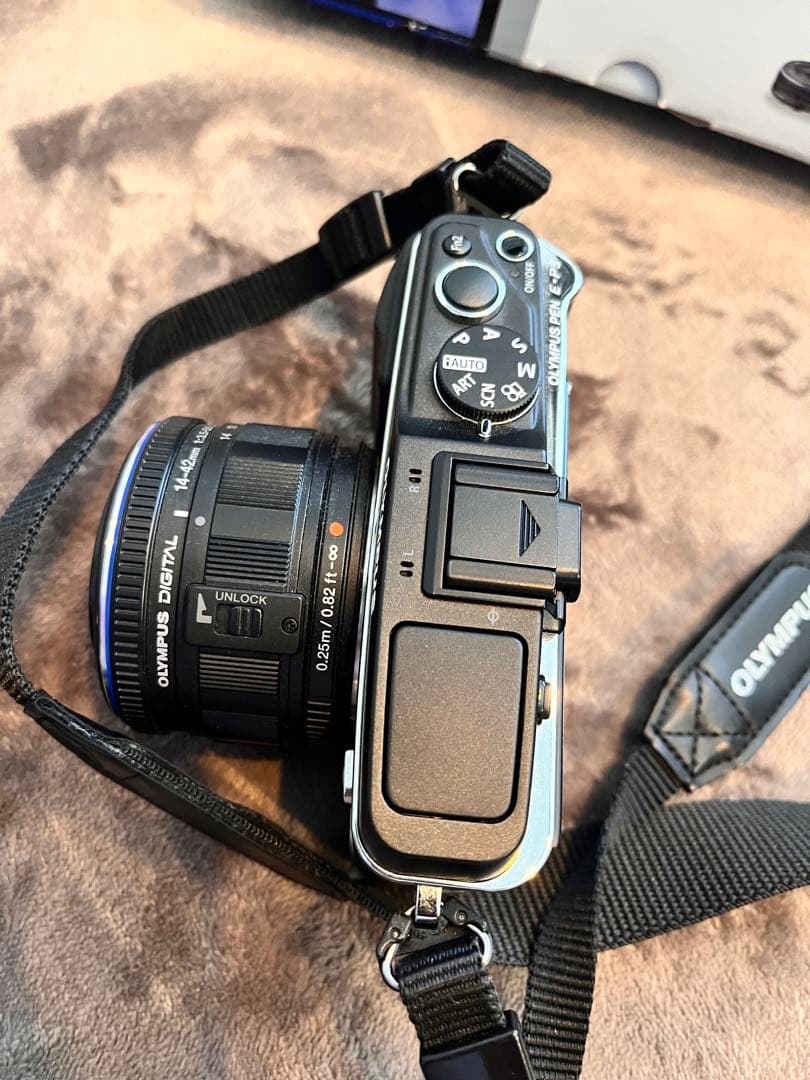 タイムセール　オリンパス　E-P3 一眼レフデジタルカメラ