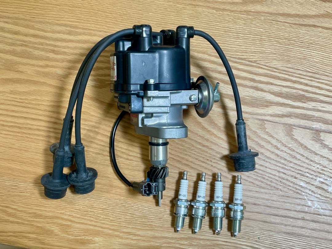 新品未使用、純正品トヨタ5k ディストリビュータ