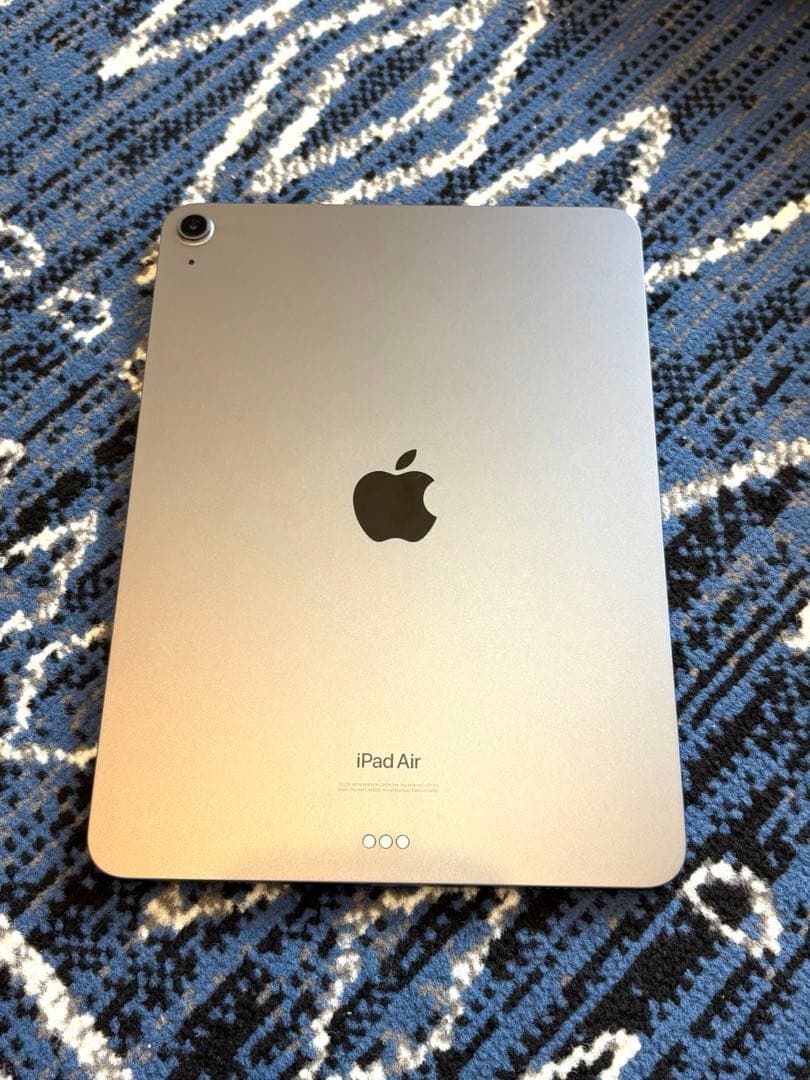 【HanaHana】【ほぼ新品】iPadair第5世代64GBWI-FI