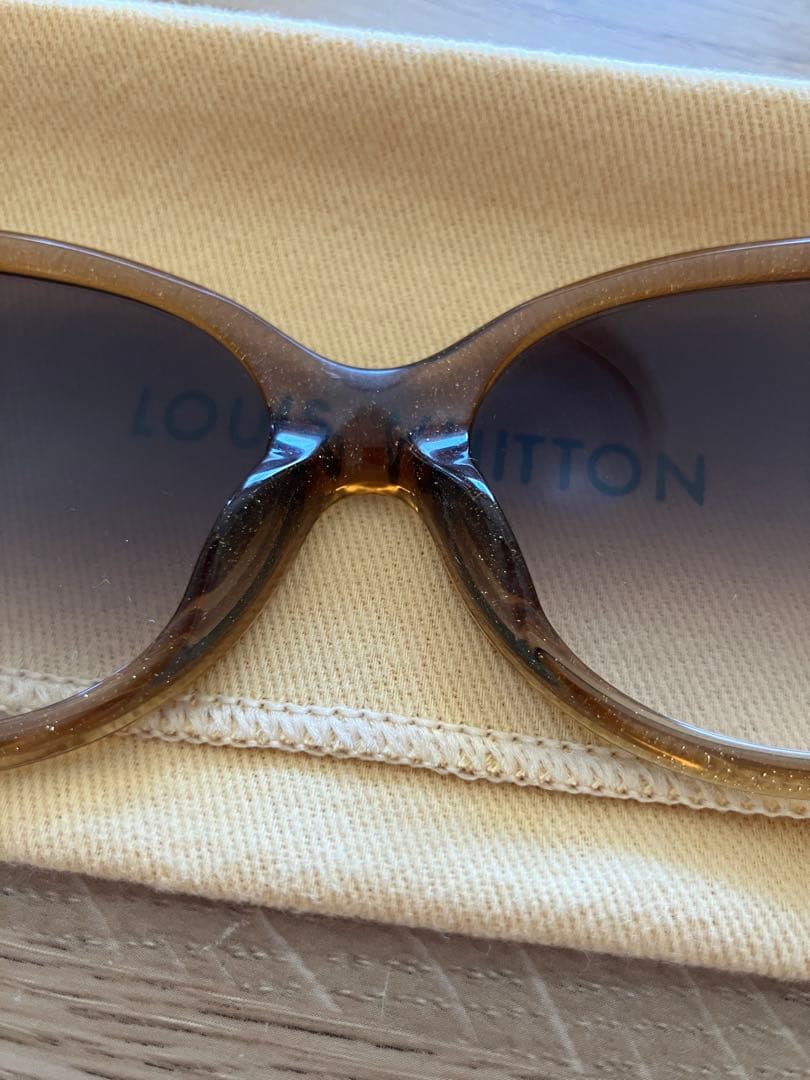 Louis Vuitton ブラウン サングラス ケース付きZ0032E