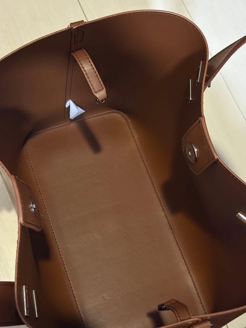 CHARLES & KEITH Shania ダブルハンドルスラウチーバッグ