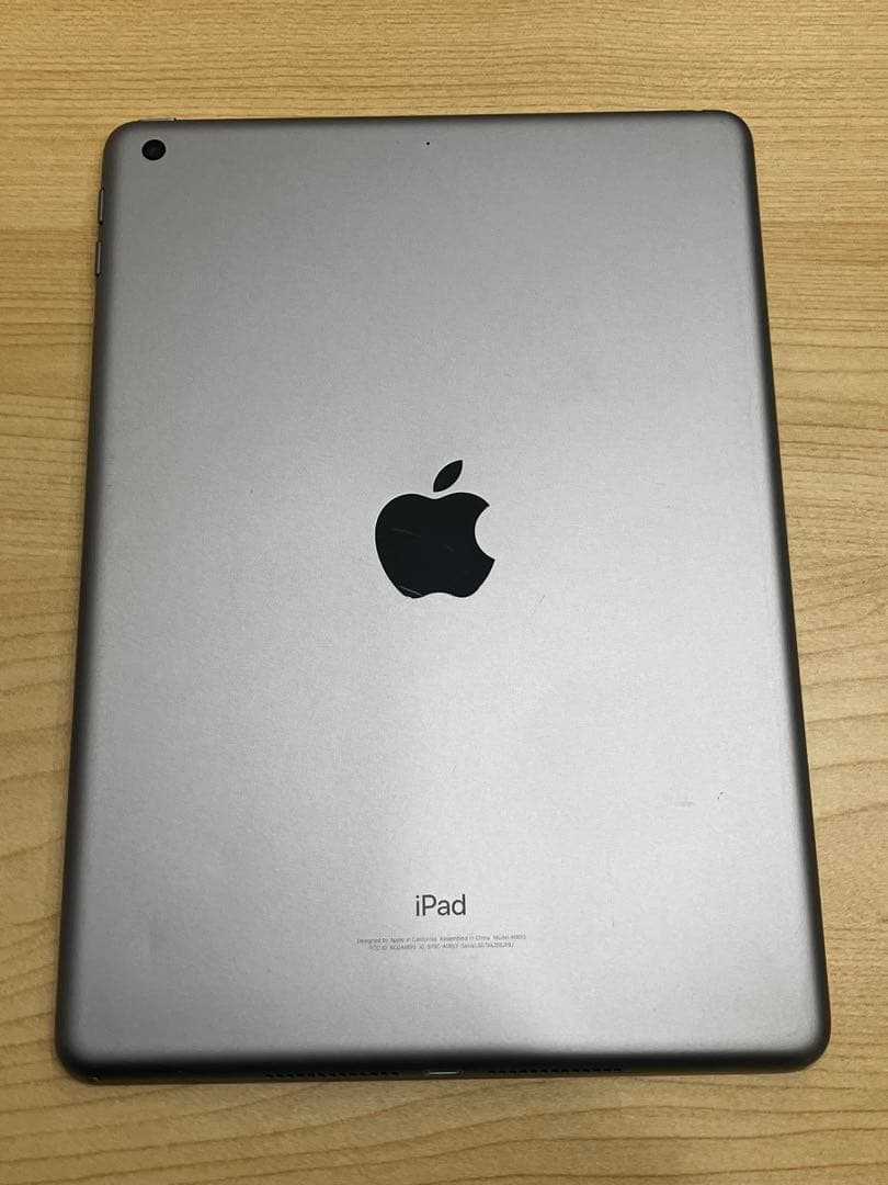 aPoro iPad 第6世代　32GB Wi-Fiモデル スペースグレイ