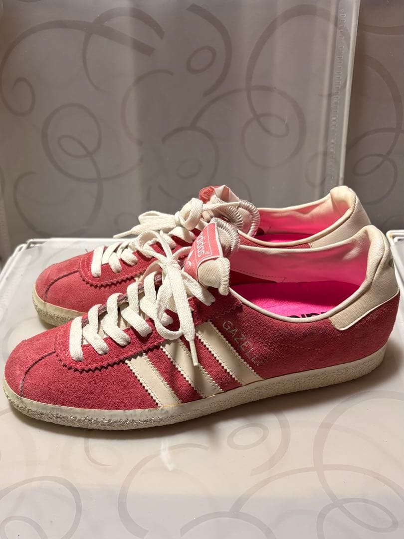 ※※注意※※正確なサイズ不明【adidas gazelle ピンク 】
