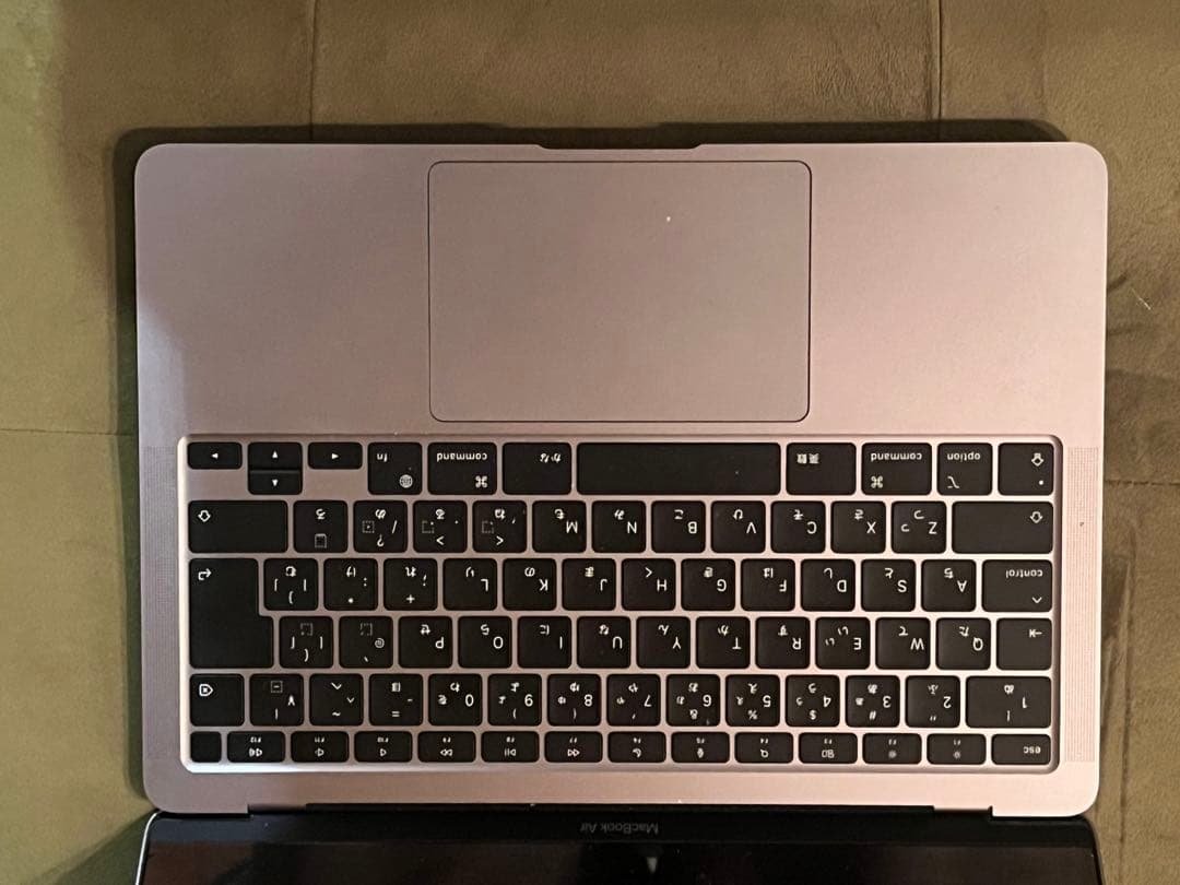 バ*ナ様 Apple MacBook Air 本体　画面割れあり