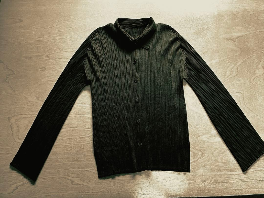 イッセイミヤケ　プリーツプリーズ　カーディガン