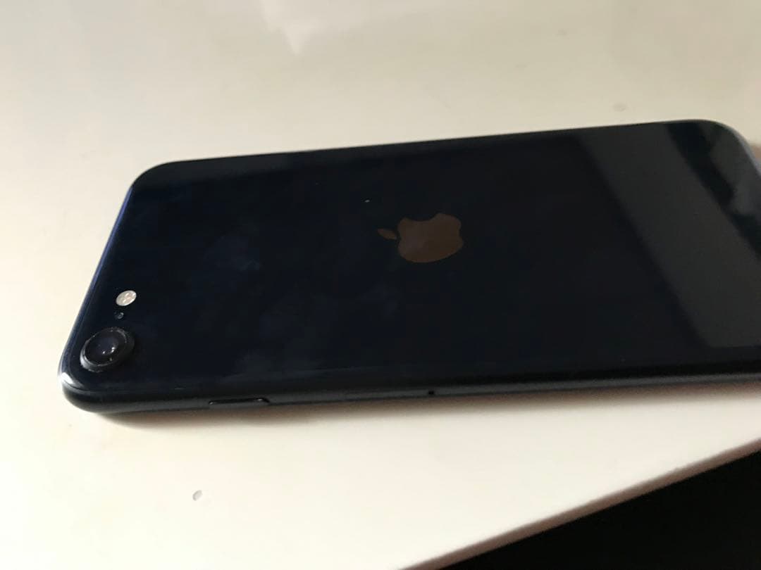 Apple iPhone SE（第3世代） 64GB ミッドナイト SIMフリ