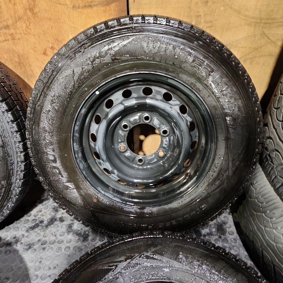 195/80R15　107/105　スタッドレス ハイエース鉄ホイール付き