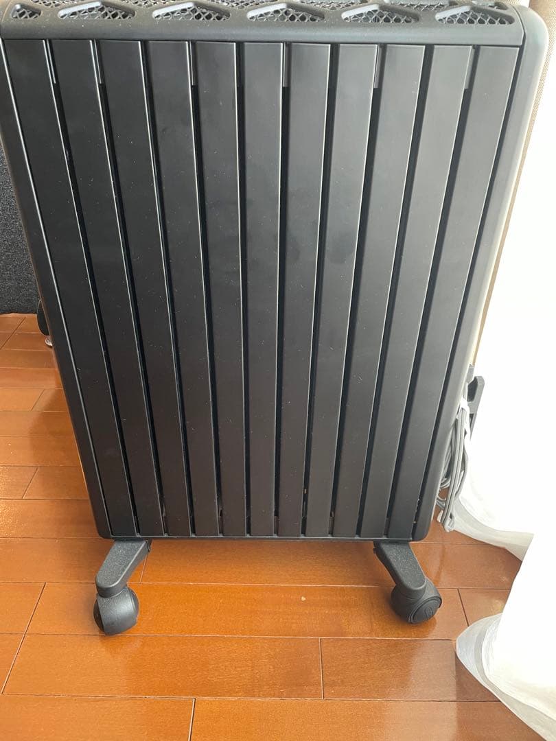 デロンギ　オイルヒーター MDHU15-PB 1500Wモデル