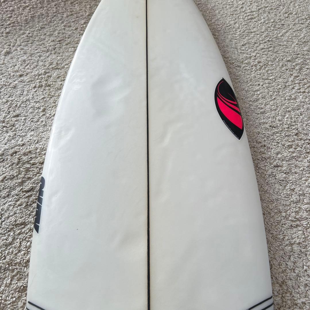 シャープアイOKAY 5’7 タティアナ・ウェストン・ウェブ使用ボード