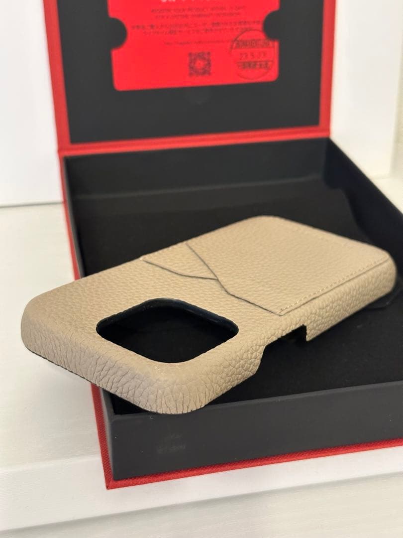 美品ボナベンチュラ　iPhone14Proバックカバーケース グレージュシボ本革