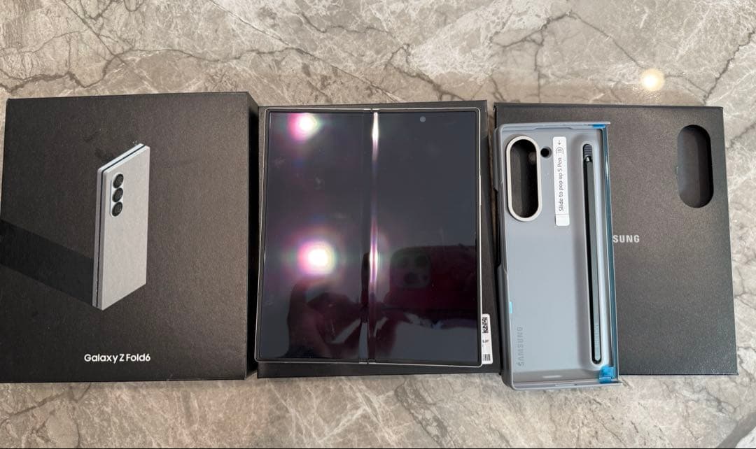 SAMSUNG♡Galaxy Z Fold 4♡256GB♡グレー Sペン付き